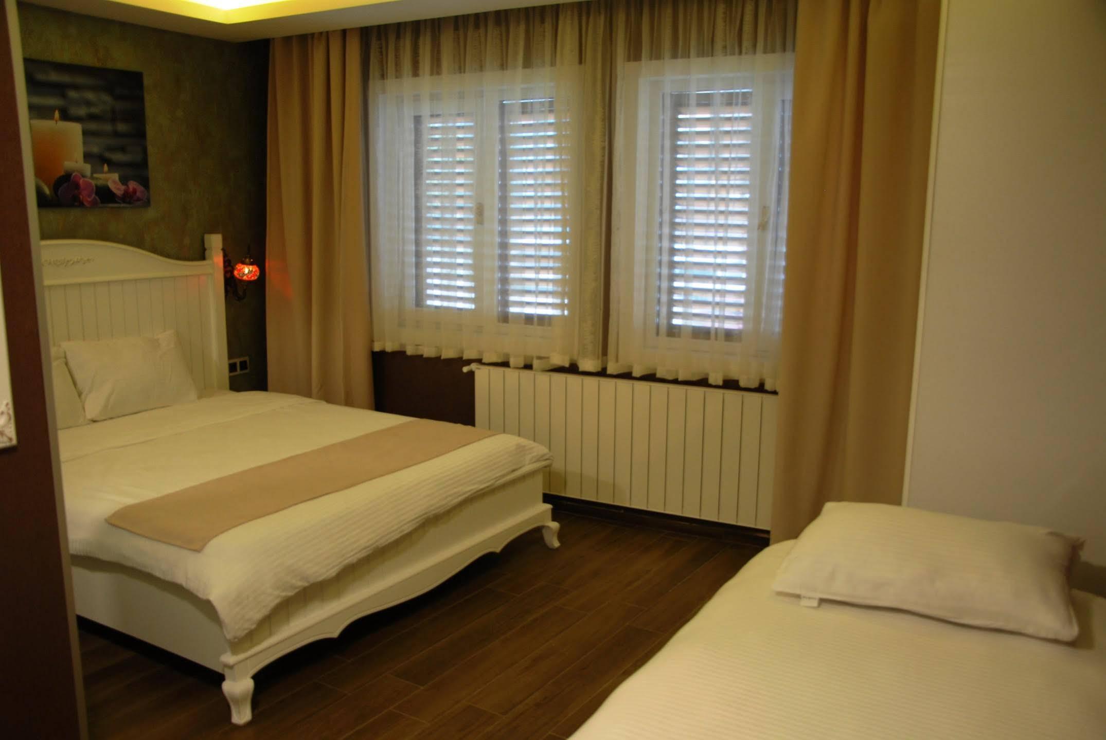 Trilye Kaplan Hotel Mudanya Exteriör bild